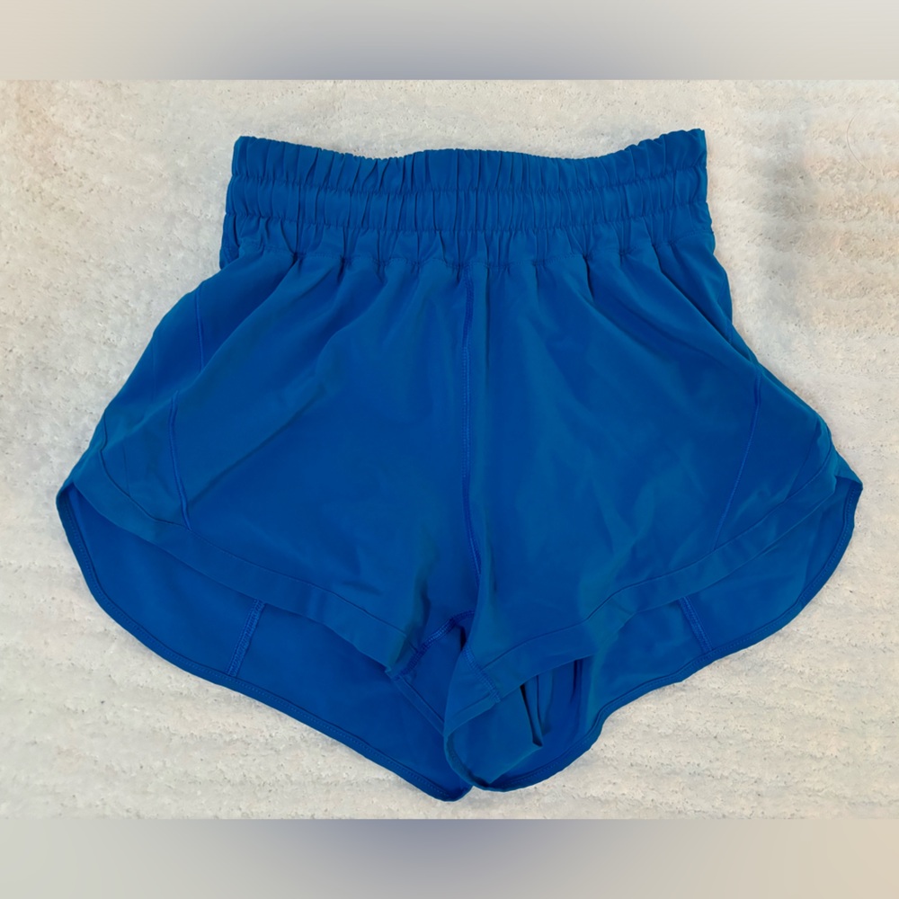 Women’s Poolside Lululemon Track That High-Rise Lined Short 3” size 4